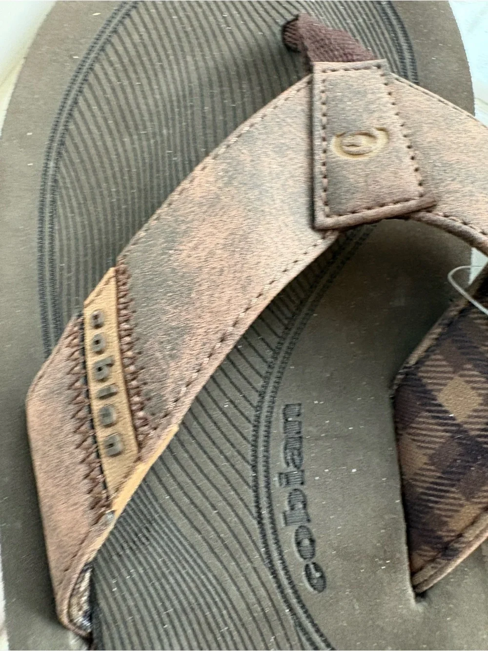 NWT Cobian Men’s AVR2 Trek Brown Flip Flop Sandals Beach Thongs Size 8